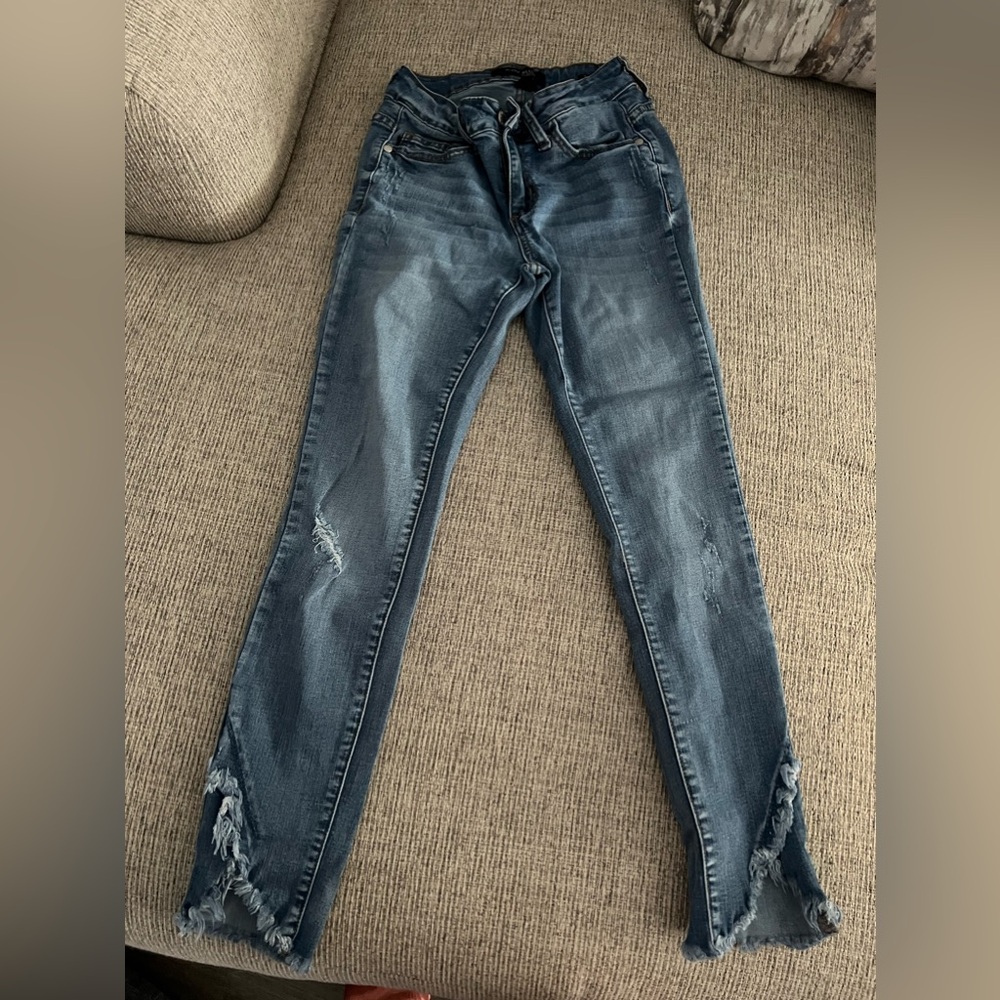 Women’s Judy Blue size 1 jeans. Worn once. Perfect condition